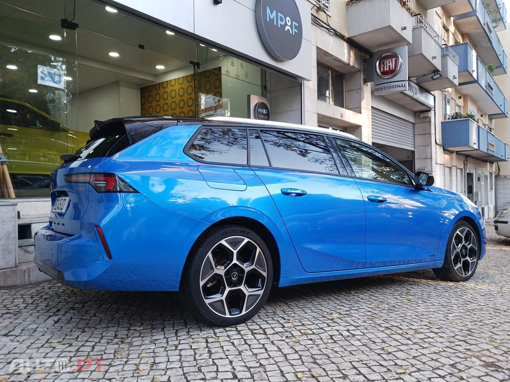 Opel Astra Sports Tourer 1.6 T PHEV Edition