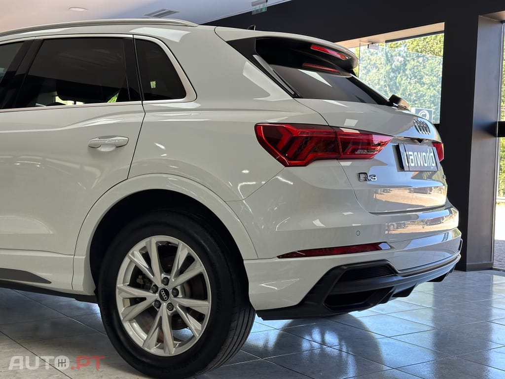 Audi Q3 45 TFSIe S line S tronic