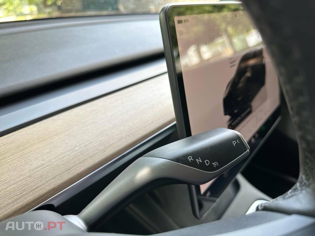Tesla Model Y Long Range Tração Integral
