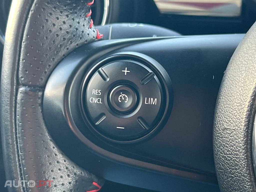 MINI Cooper Cooper D