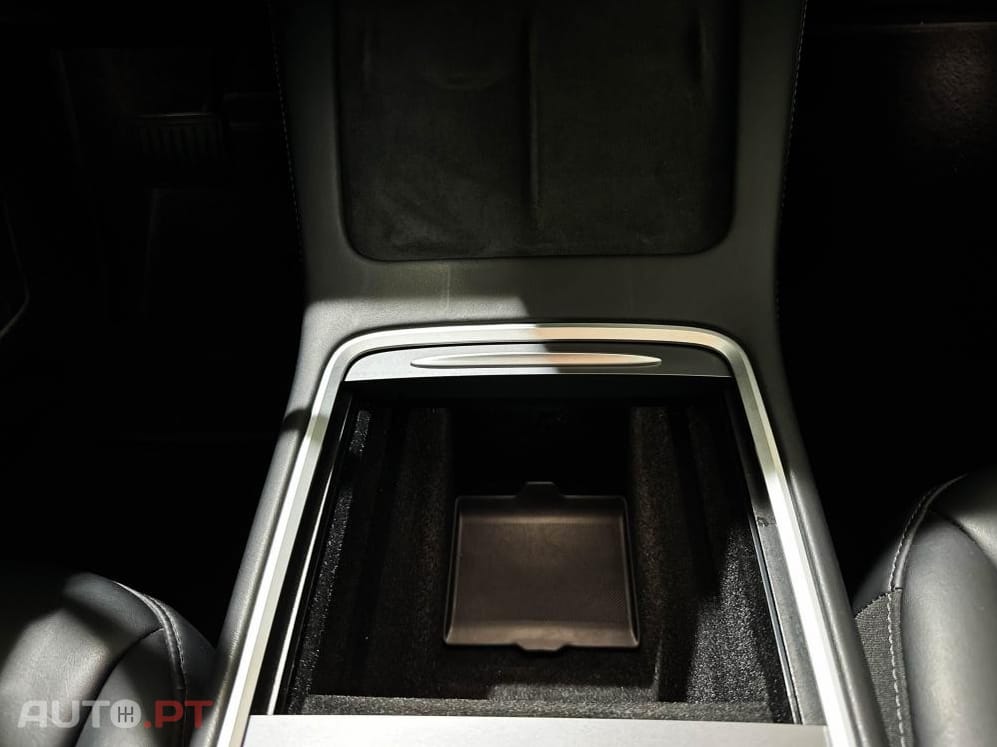 Tesla Model 3 Long Range AWD Dual Motor
