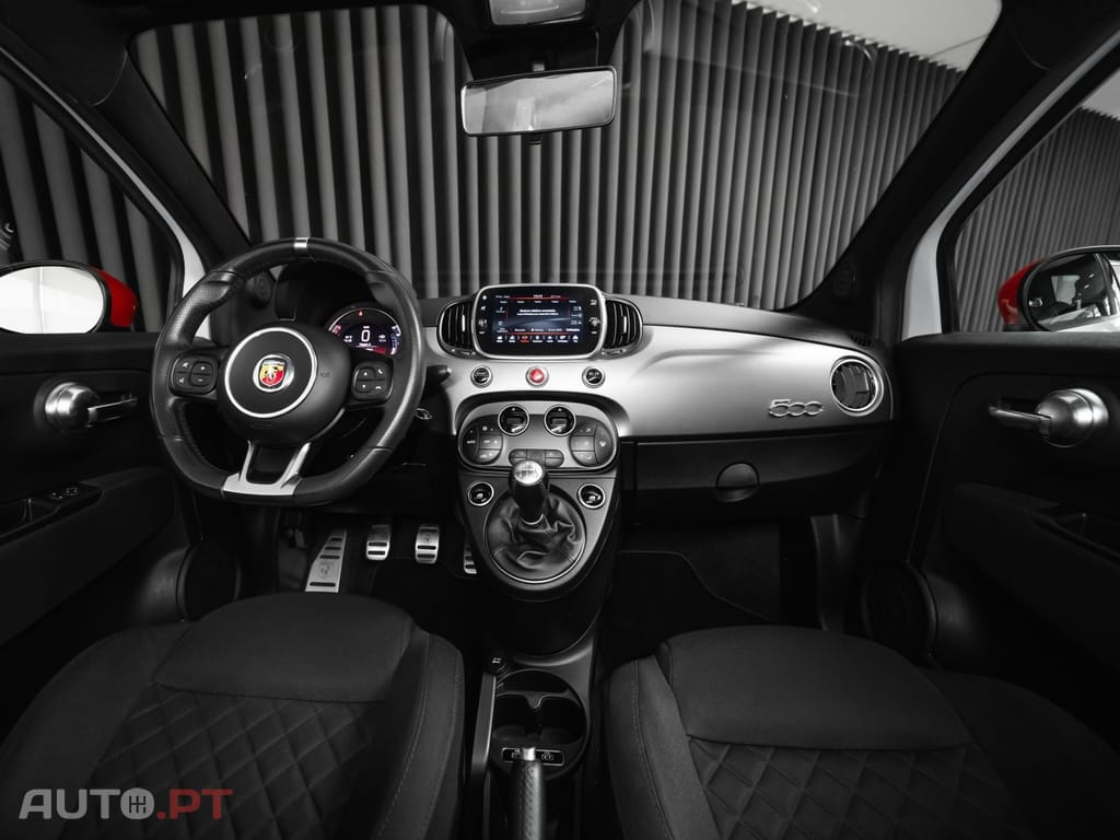 Abarth 595 1.4 T-Jet Pista