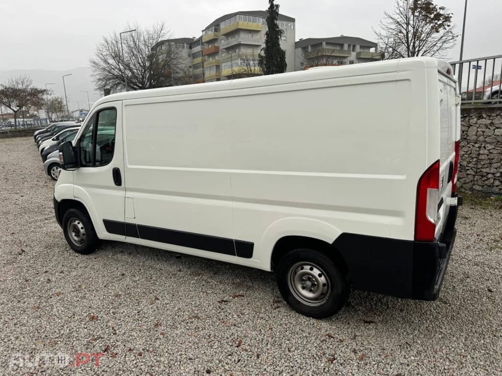 Peugeot Boxer 2.0 BlueHDi 330 L2H1 Pro