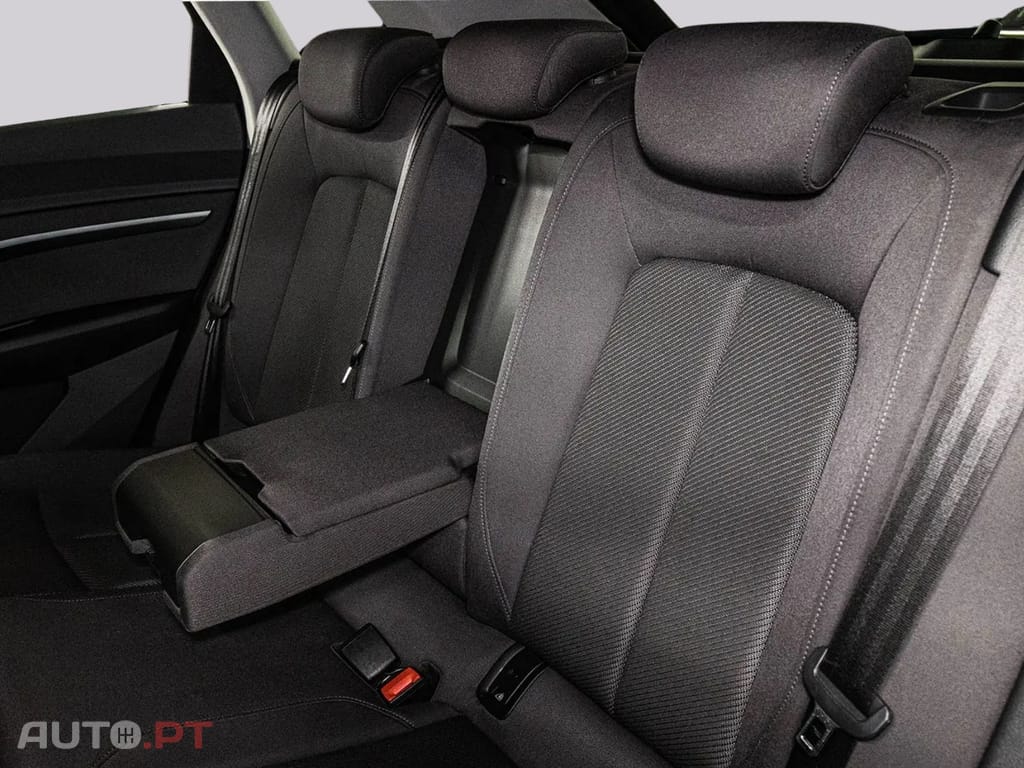 Audi E-Tron I.V.A DEDUTÍVEL 50 Q MATRIX