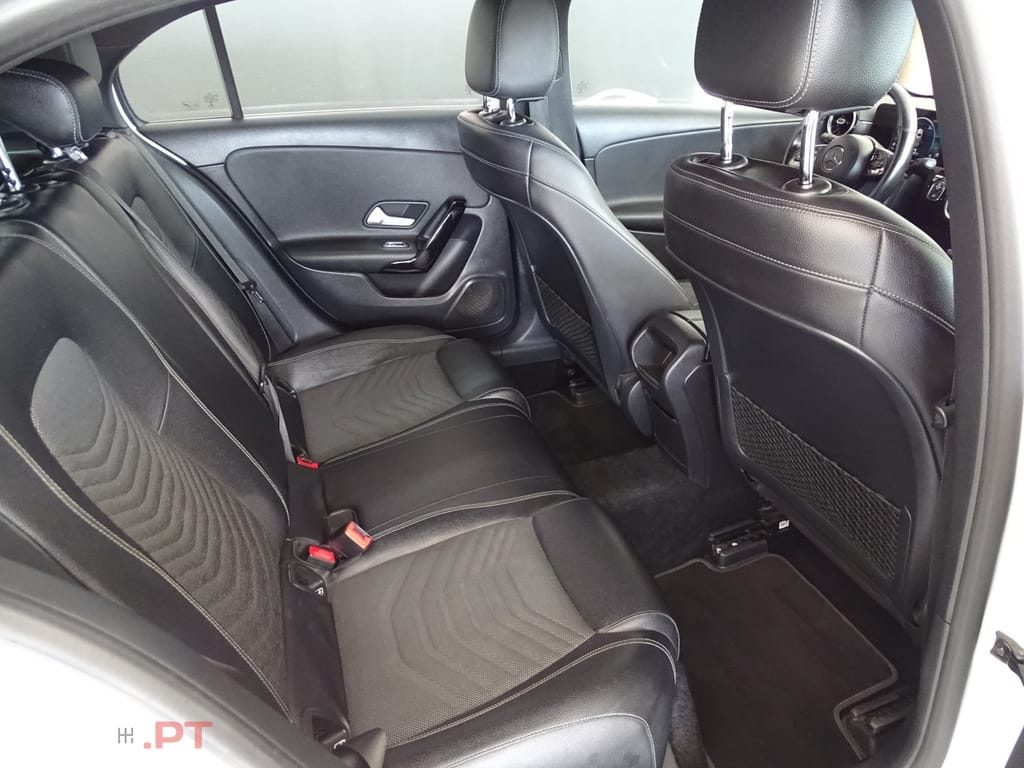 Mercedes-Benz A 180 d Style Aut. — fotografia 14