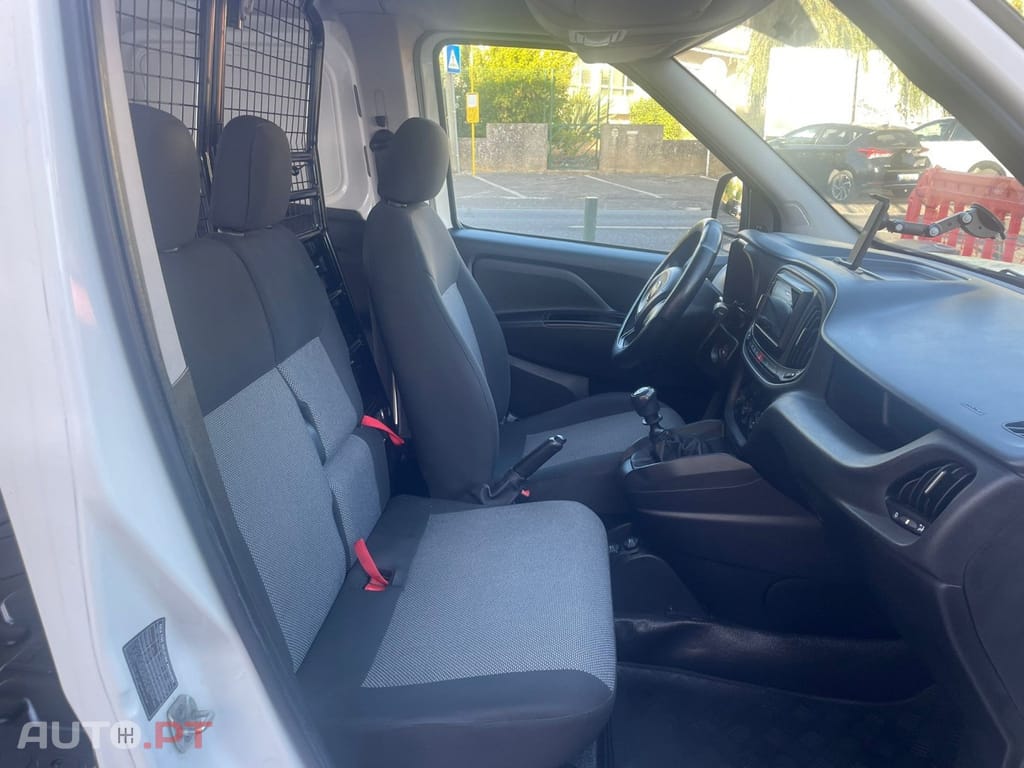 Fiat Doblo 1.6 MJ Maxi SX