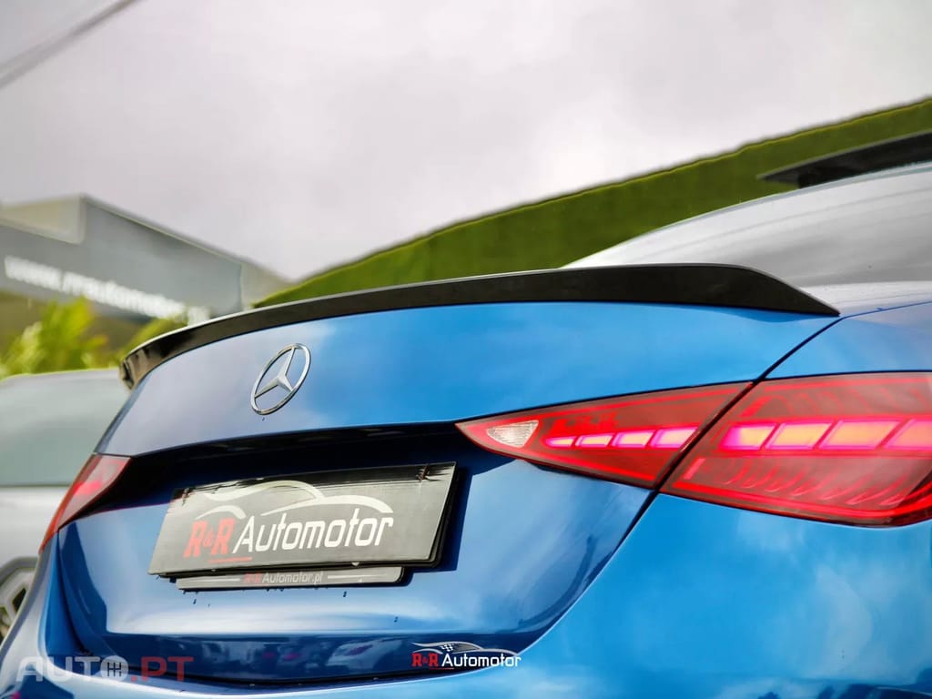 Mercedes-Benz C 300 e AMG Line