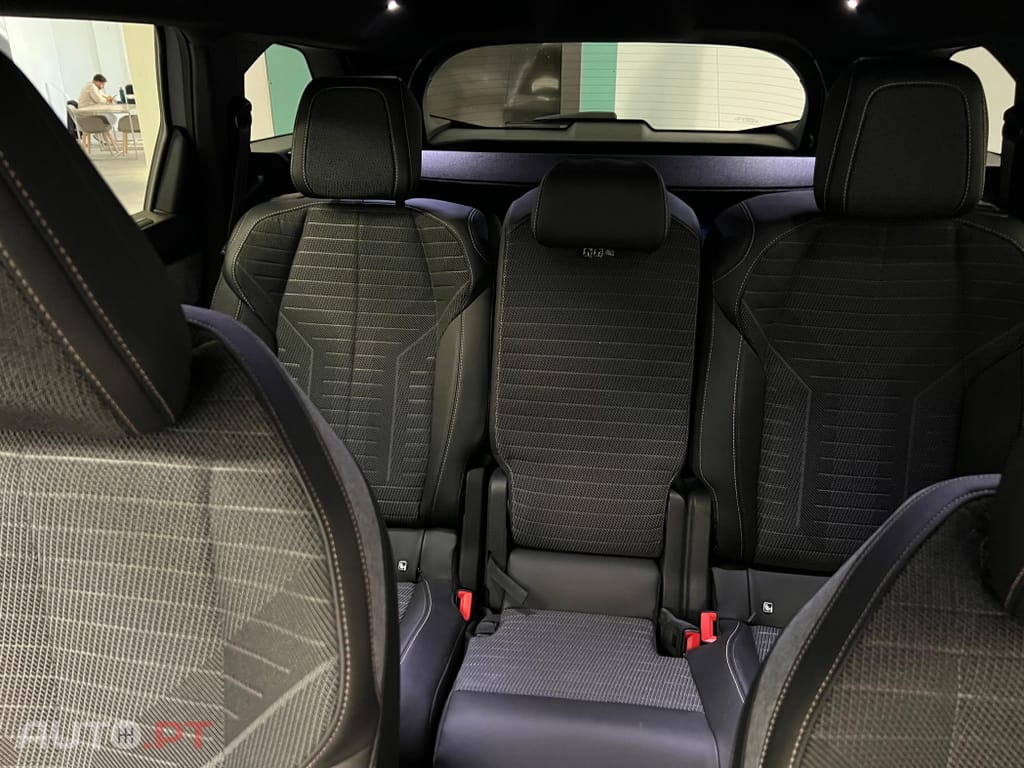Peugeot 5008 1.2 Hybrid Allure e-DCS6