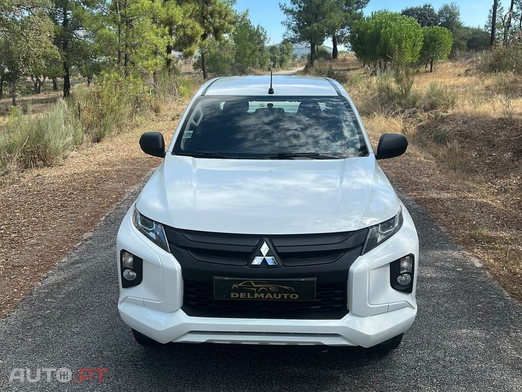 Mitsubishi L200 2.3 DI-D CD Invite 4WD