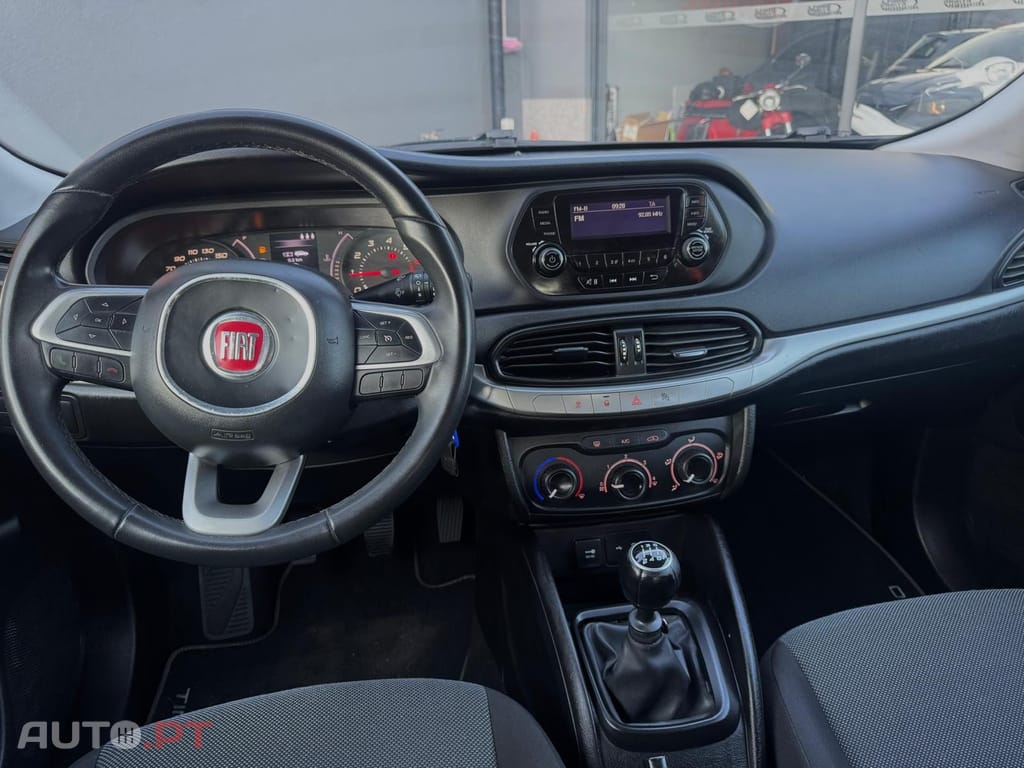 Fiat Tipo 1.4 Easy