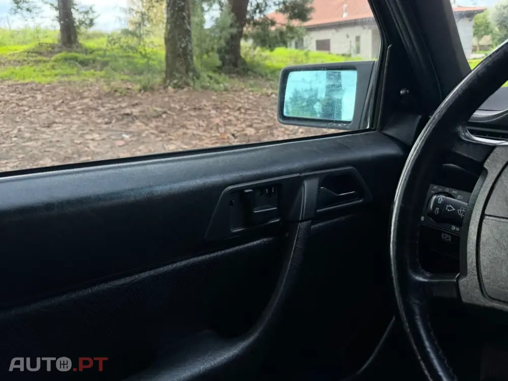 Mercedes-Benz 260 260 E