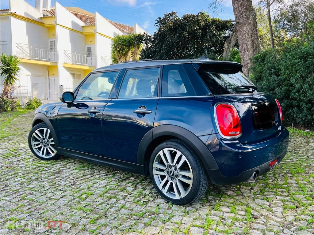 MINI Cooper Seven edition