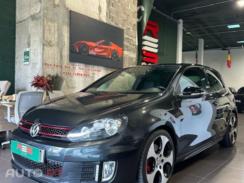 Volkswagen Golf 2.0 TSI GTI DSG