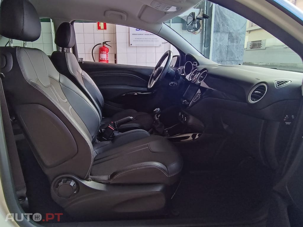Opel Adam 1.0 S&S Rocks