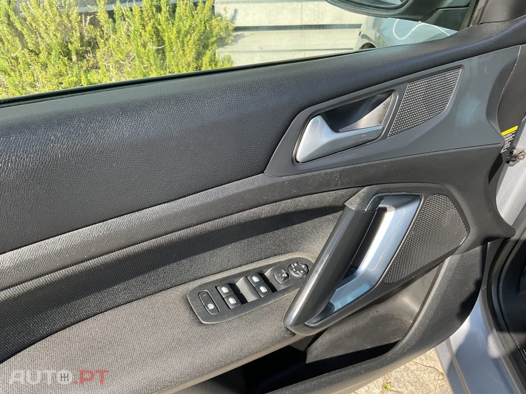 Peugeot 308 1.5 BlueHDi Allure