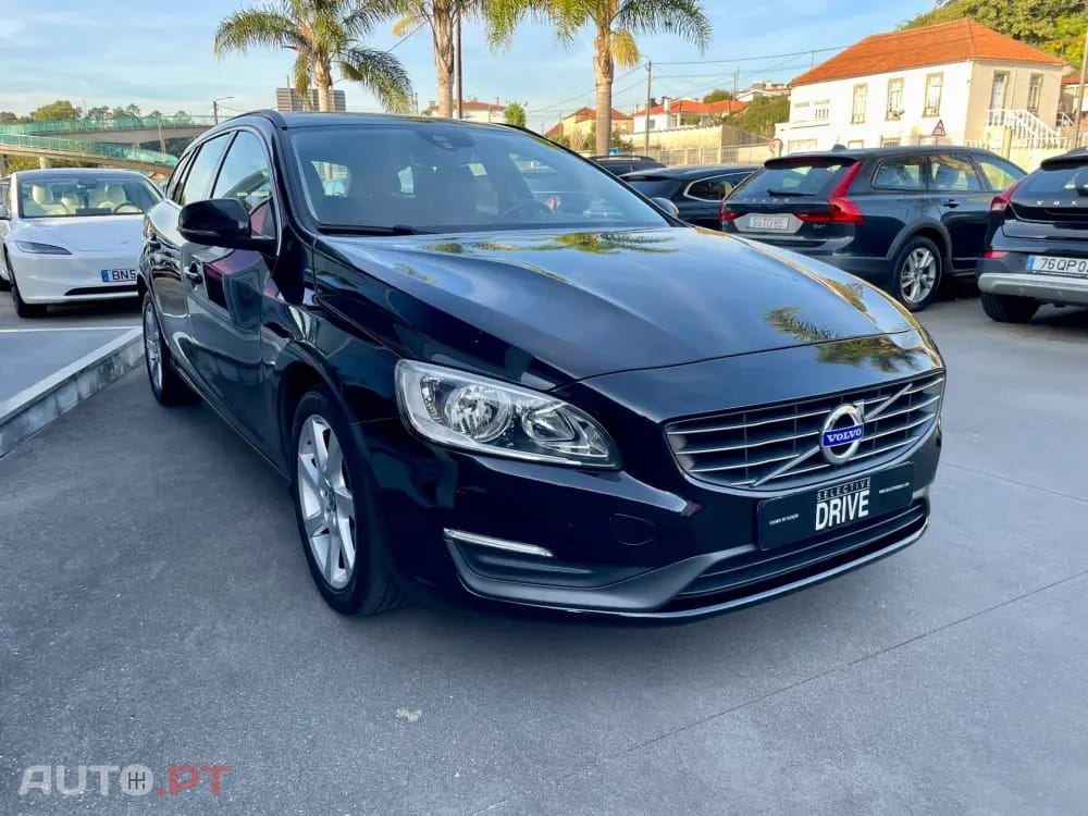Volvo V60 1.6 D2 Drive Momentum Powershift Start/Stop