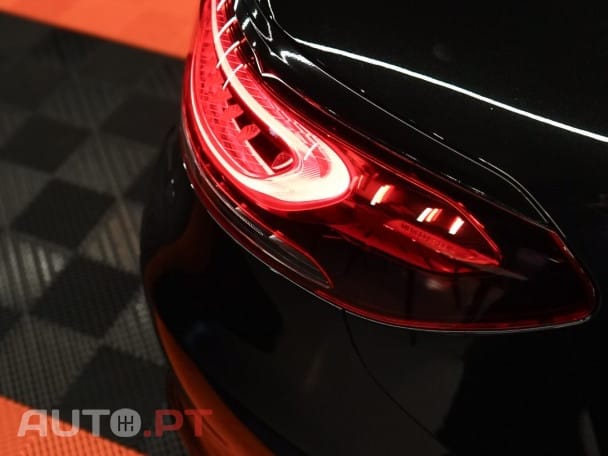Mercedes-Benz GLC 300 4Matic 9G-TRONIC AMG Line