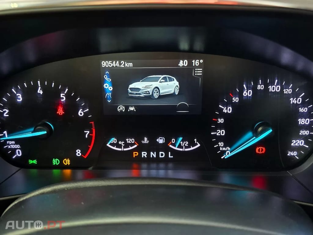 Ford Focus 1.0 EcoBoost Active Aut. — fotografia 23