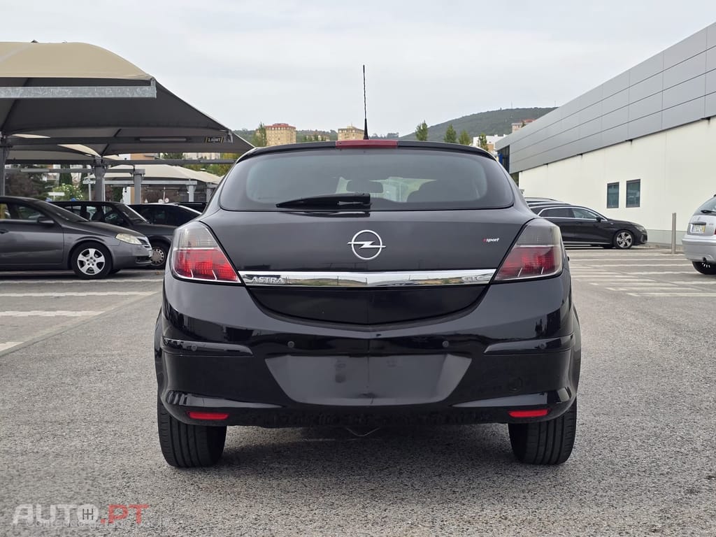 Opel Astra Coupe 1,3 CDTI Coupé GTC SPORT M6