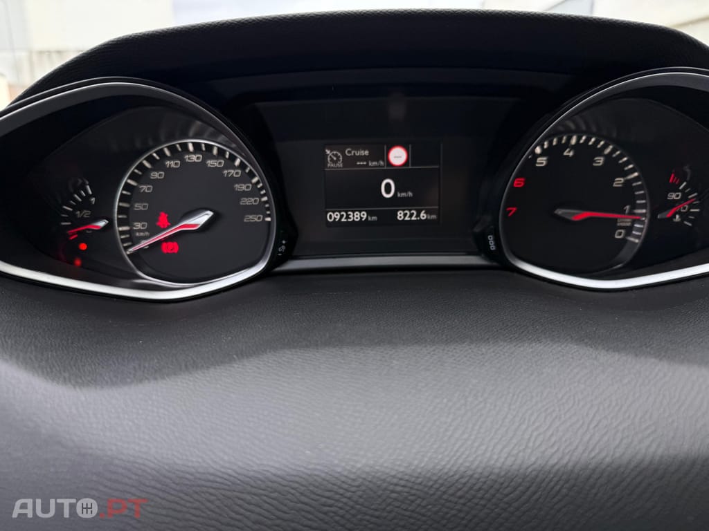 Peugeot 308 1.2 PureTech Allure Pack