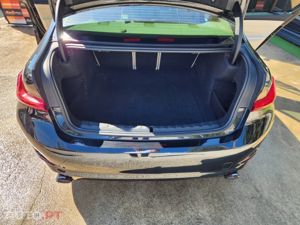BMW 318 d Auto