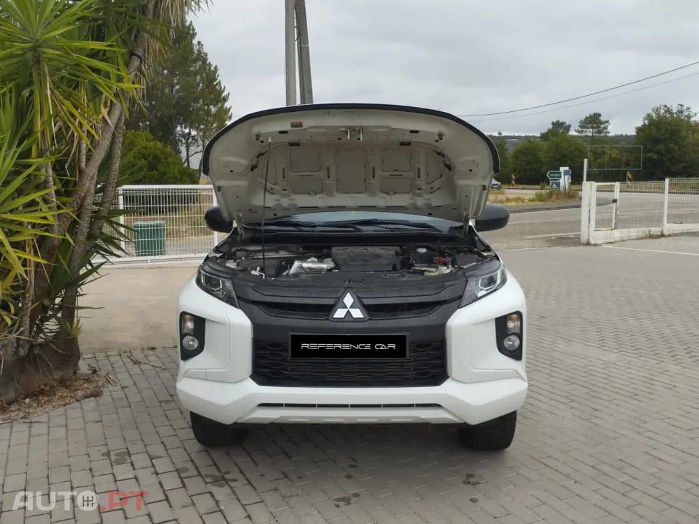 Mitsubishi L200 2.3 DI-D Space Cab Invite 4WD