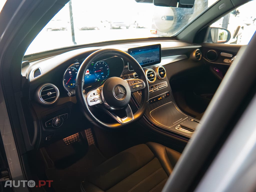 Mercedes-Benz GLC 300 de 4Matic 9G-TRONIC AMG Line