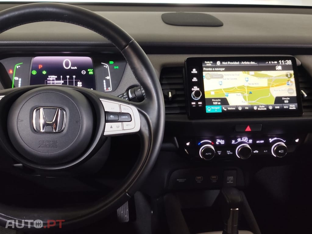 Honda Jazz 1.5i-MMD Crosstar Executive