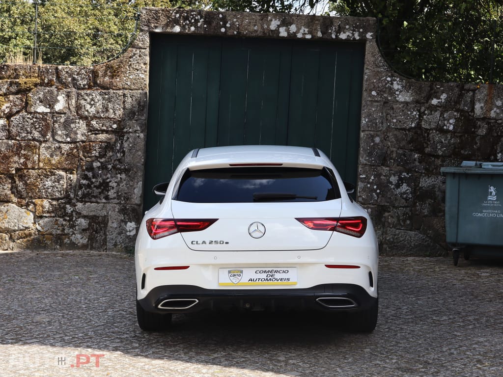 Mercedes-Benz CLA 250 e  Shooting Brake AMG Line