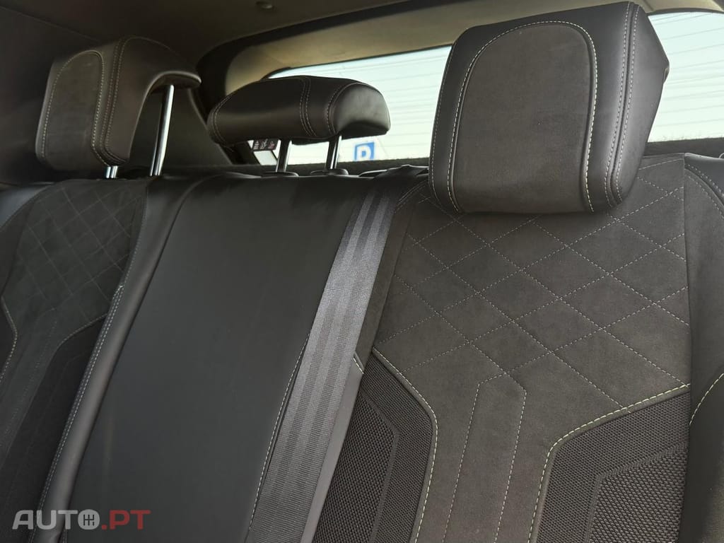 Peugeot 2008 1.2 PureTech GT EAT8
