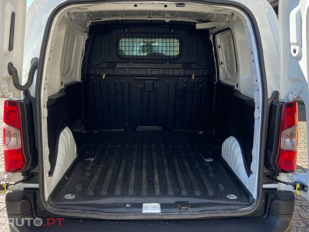 Citroen Berlingo 1.6 HDI L1  100cv Carplay