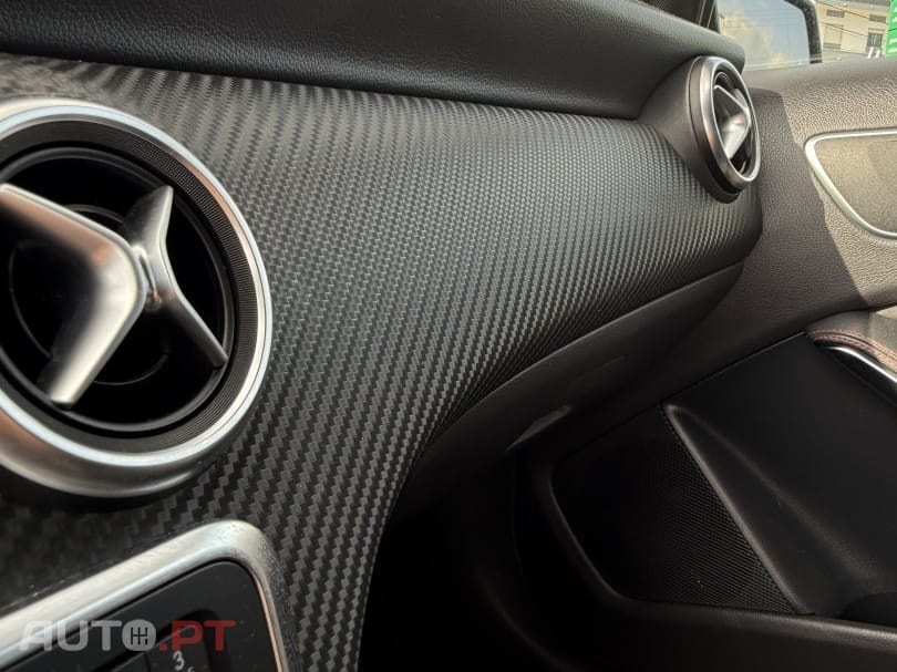 Mercedes-Benz A 180 d AMG Line