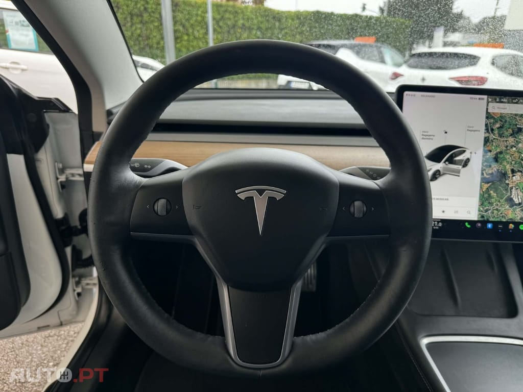 Tesla Model 3 Long Range AWD Dual Motor