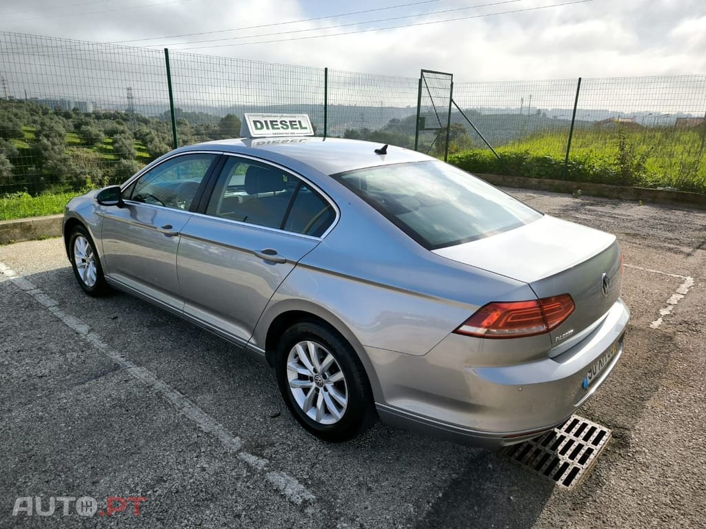 Volkswagen Passat 2.0 TDI Business P.DSG