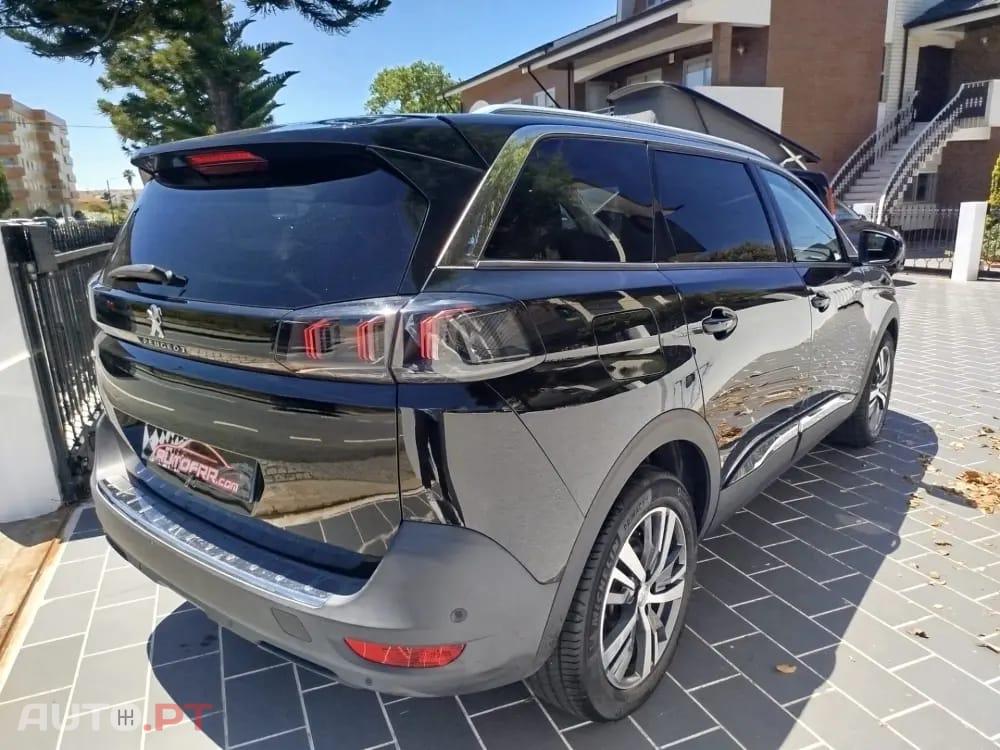 Peugeot 5008 1.2 PureTech Allure Pack