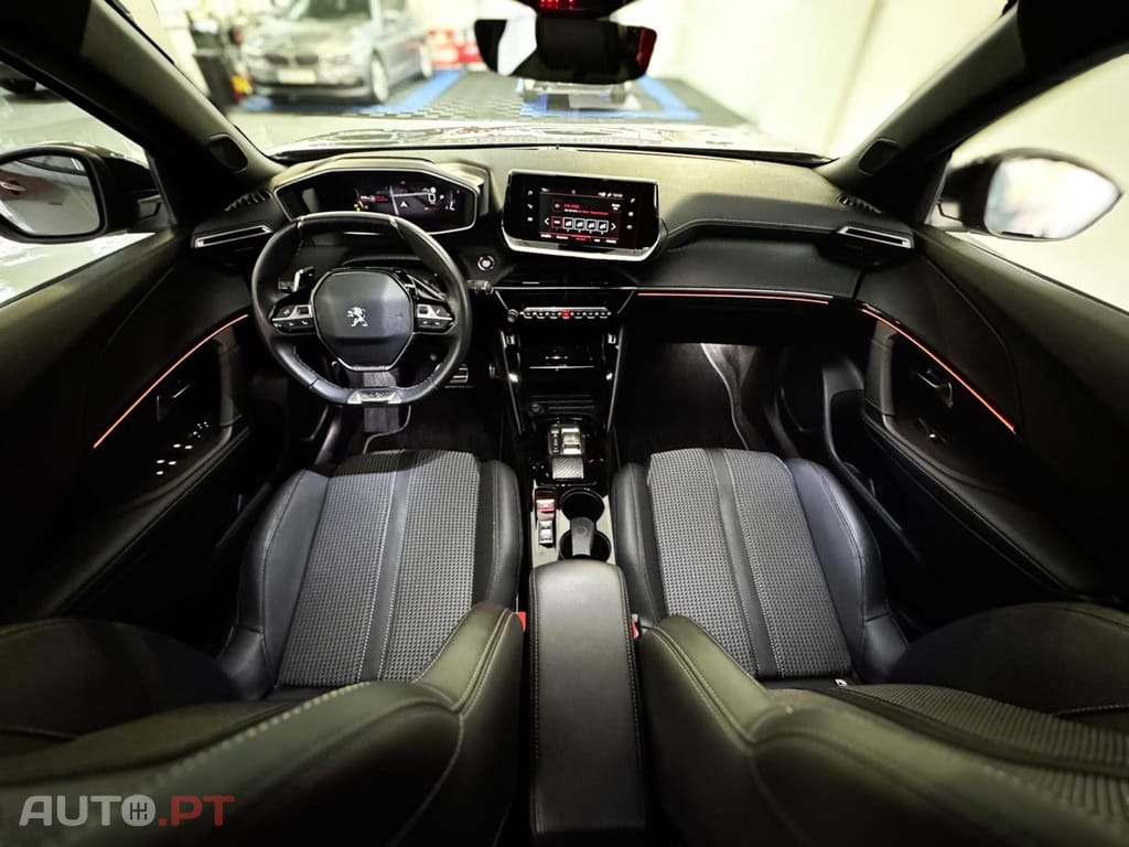 Peugeot 2008 1.2 PureTech GT Pack EAT8