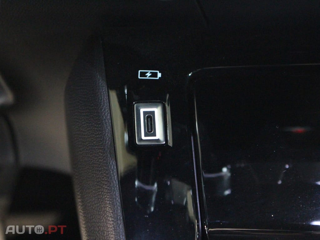 Peugeot 2008 1.2 PureTech Allure Pack EAT8