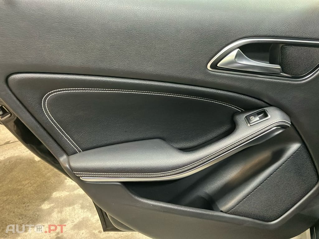 Mercedes-Benz GLA 180 (CDI) d Urban