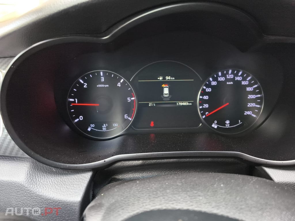 Kia Carens 1.7 CRDi ISG TX