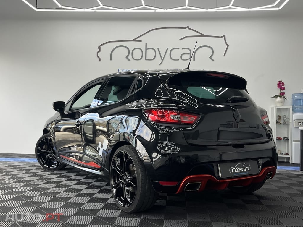Renault Clio 1.6 T RS EDC