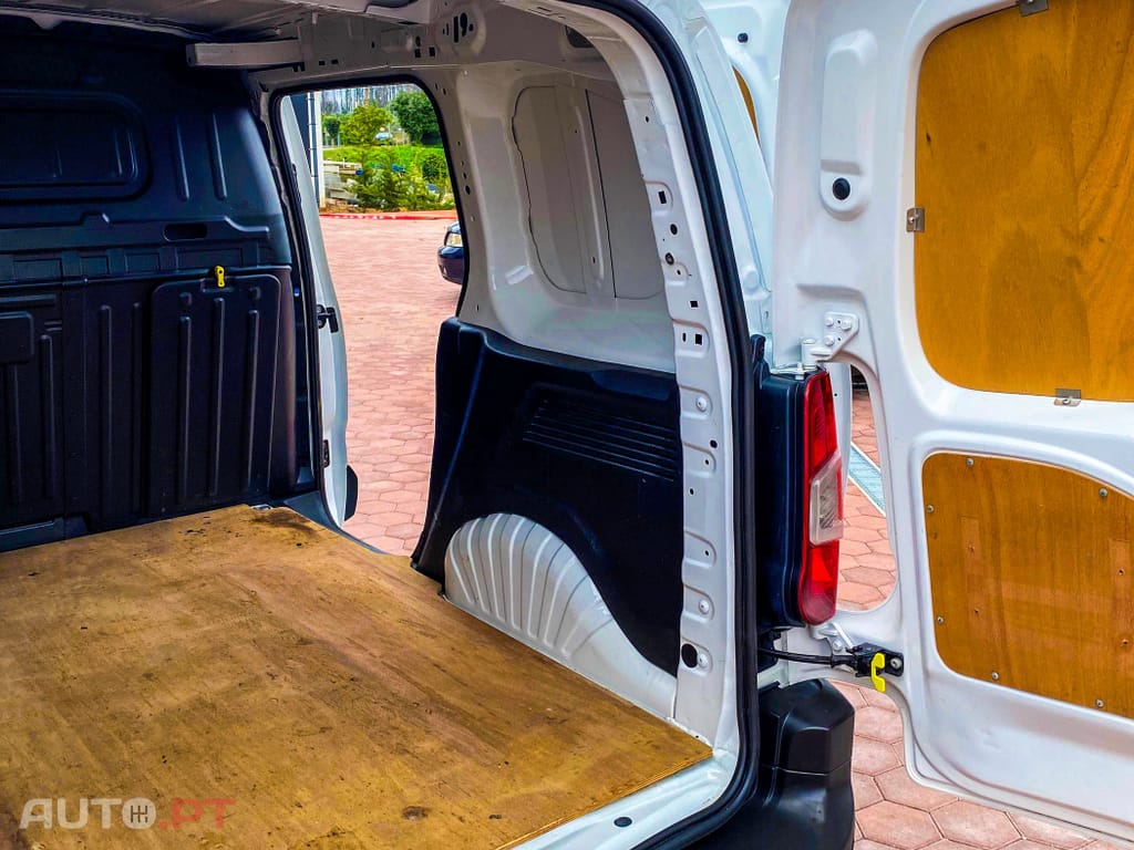 Citroen Berlingo 1.5 BlueHDi M Shine Pack