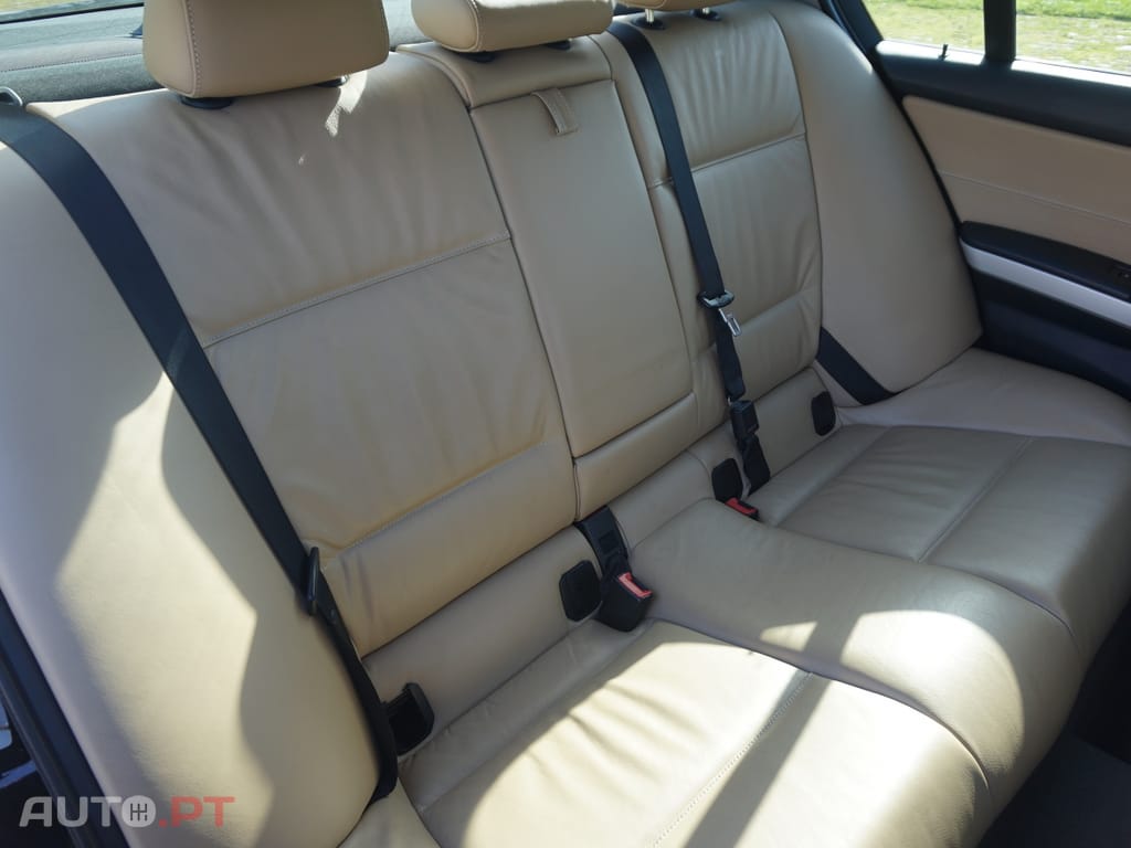 BMW 318 d Line Luxury