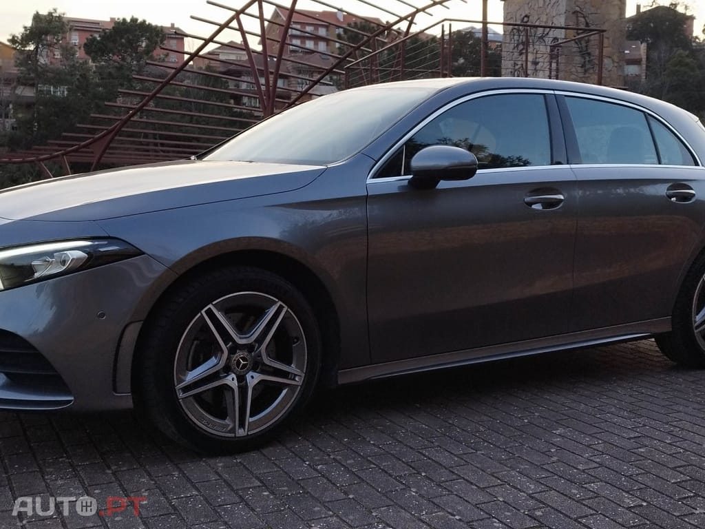 Mercedes-Benz A 250 e AMG Line