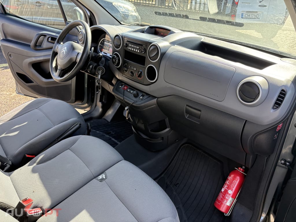 Citroen Berlingo 1.6 HDI 3 Lugares Caixa Automática