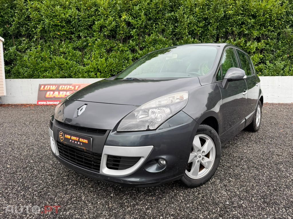 Renault Scénic 1.9 dCi FAP Dynamique