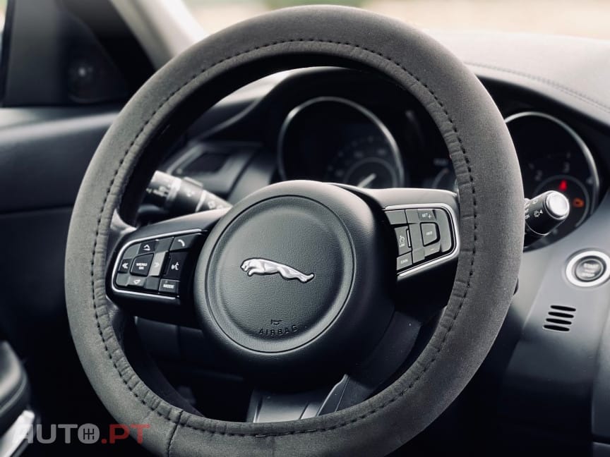 Jaguar E-Pace D150 AWD