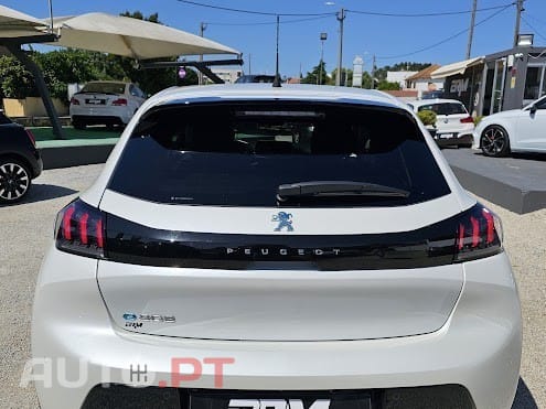 Peugeot E-208 Active Pack