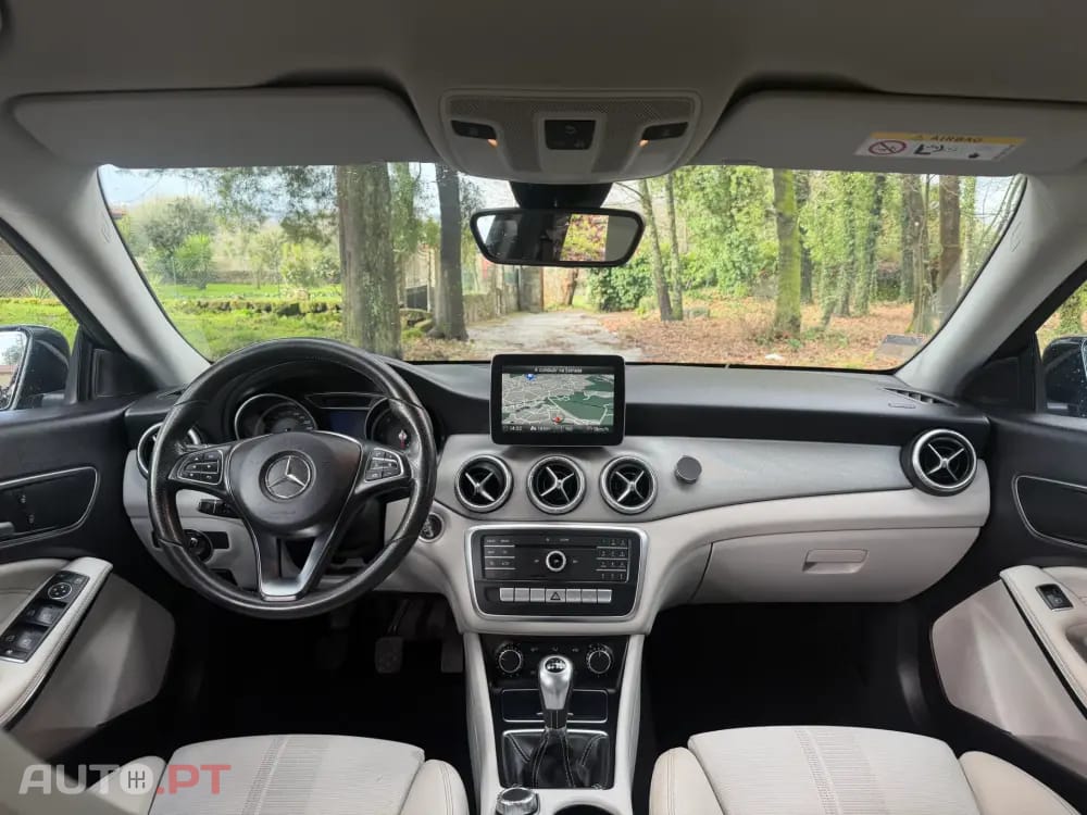 Mercedes-Benz CLA 180 d Shooting Brake Urban