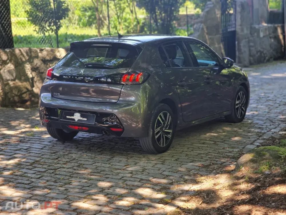 Peugeot 208 1.2 PureTech Allure Pack EAT8