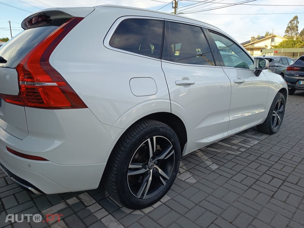 Volvo XC60 2.0 T8 PHEV R-Design AWD